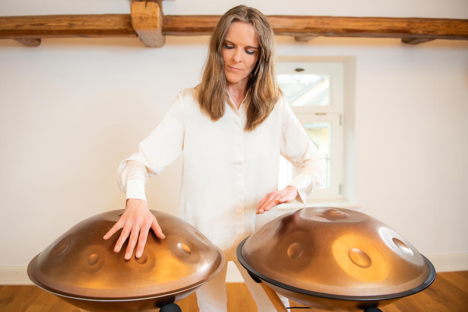 Handpan Klangwelten. Corina Ramona Ratzel live bei Talktime Hessen